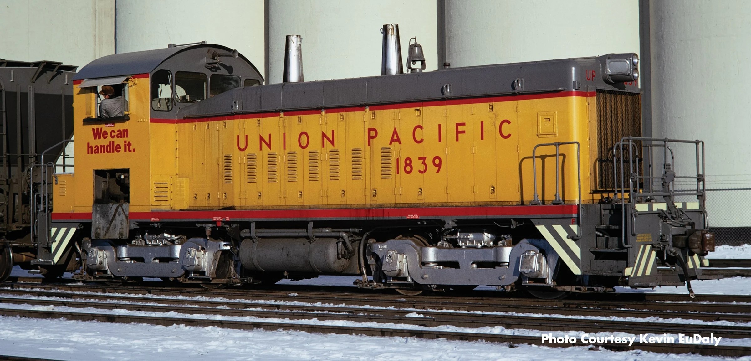 Rapido Trains Inc HO 27094 DCC Ready EMD SW9 Locomotive Union Pacific UP #1826