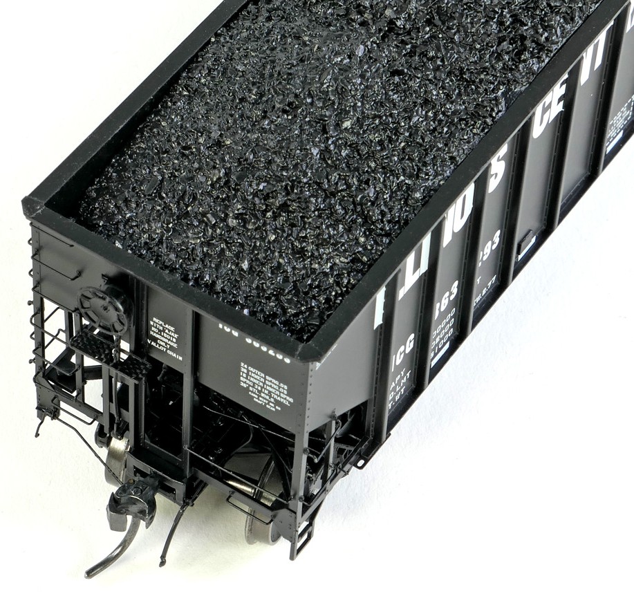 Tangent Scale Models HO 32114-11 IC Centralia Shops 3834CuFt Quad Coal Hopper Illinois Central Gulf 'Delivery Black 1977' ICG #363131