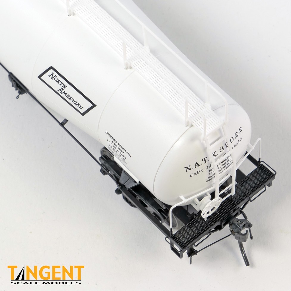 Tangent Scale Models HO 31160-01 NACC 1963 Design 33,000 Gallon Dual Diameter LPG/AA Tank Car NATX 'White Lease Delivery 1963' NATX #32017