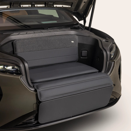 Lucid Gravity Frunk Seat