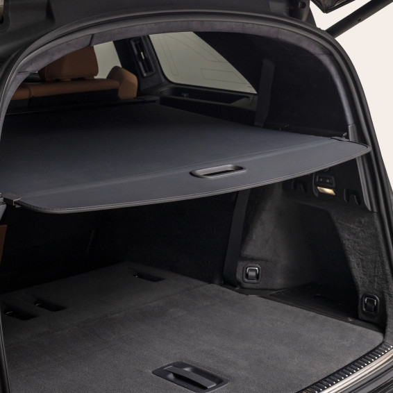 Lucid Gravity Retractable Cargo Cover