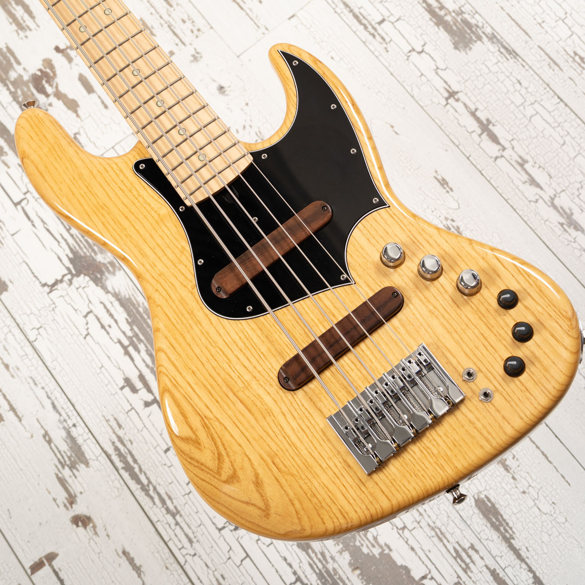 ベース Xotic XJ-1T Yellow Blonde AGH | Xotic XJ1T-5 Bass - Natural (Used)