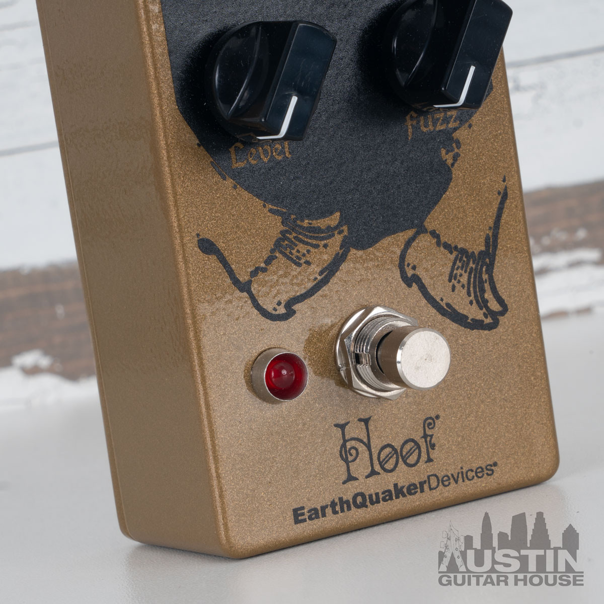 Earthquaker Devices Hoof Fuzz - Austin Guitar House