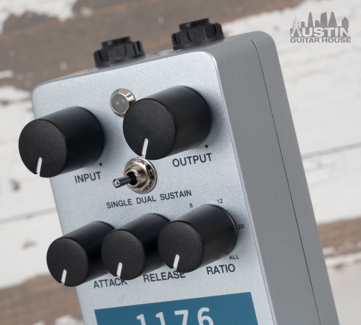 UAFX 1176 Studio Compressor Pedal