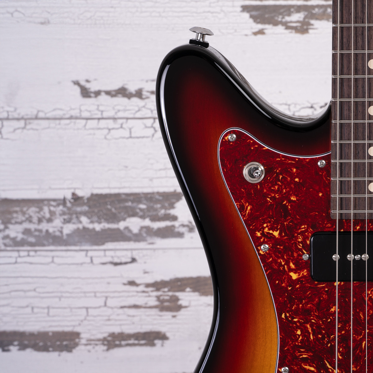 AGH | Suhr Classic JM - 3-Tone Sunburst w/S90 Pickups and Tremolo