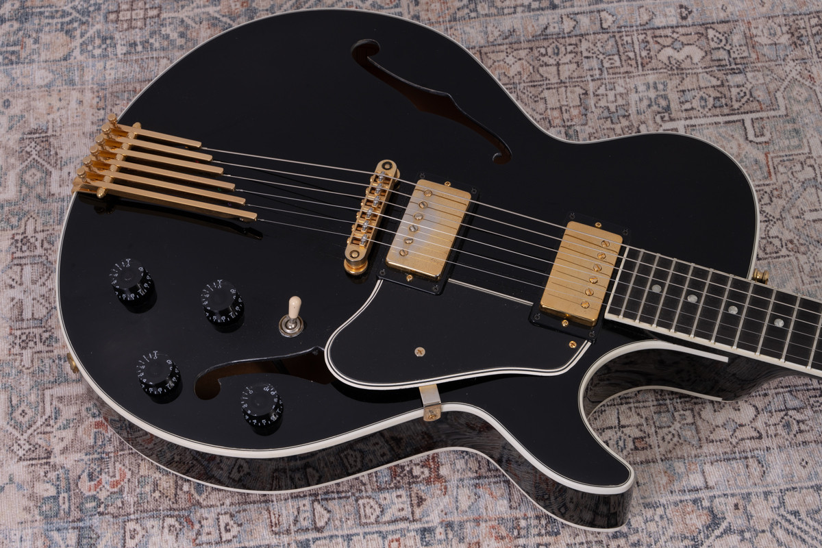AGH | Gibson Howard Roberts Fusion III (Used) - Ebony