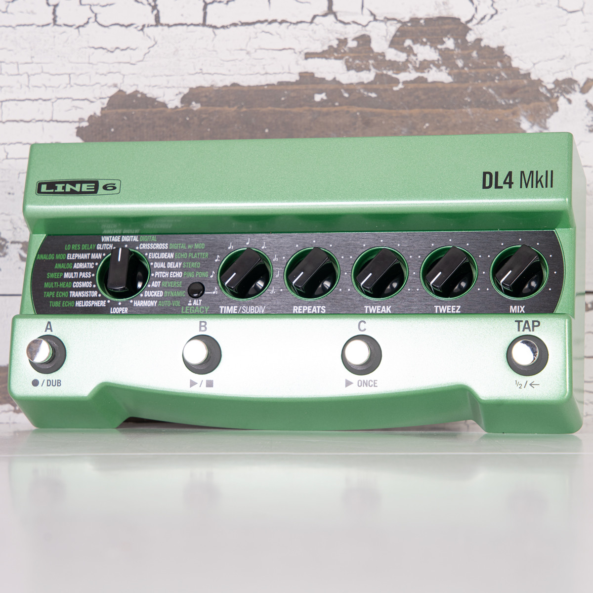 LINE 6 DL4 Delay Modeler Line 6 DL4 Delay Modeler