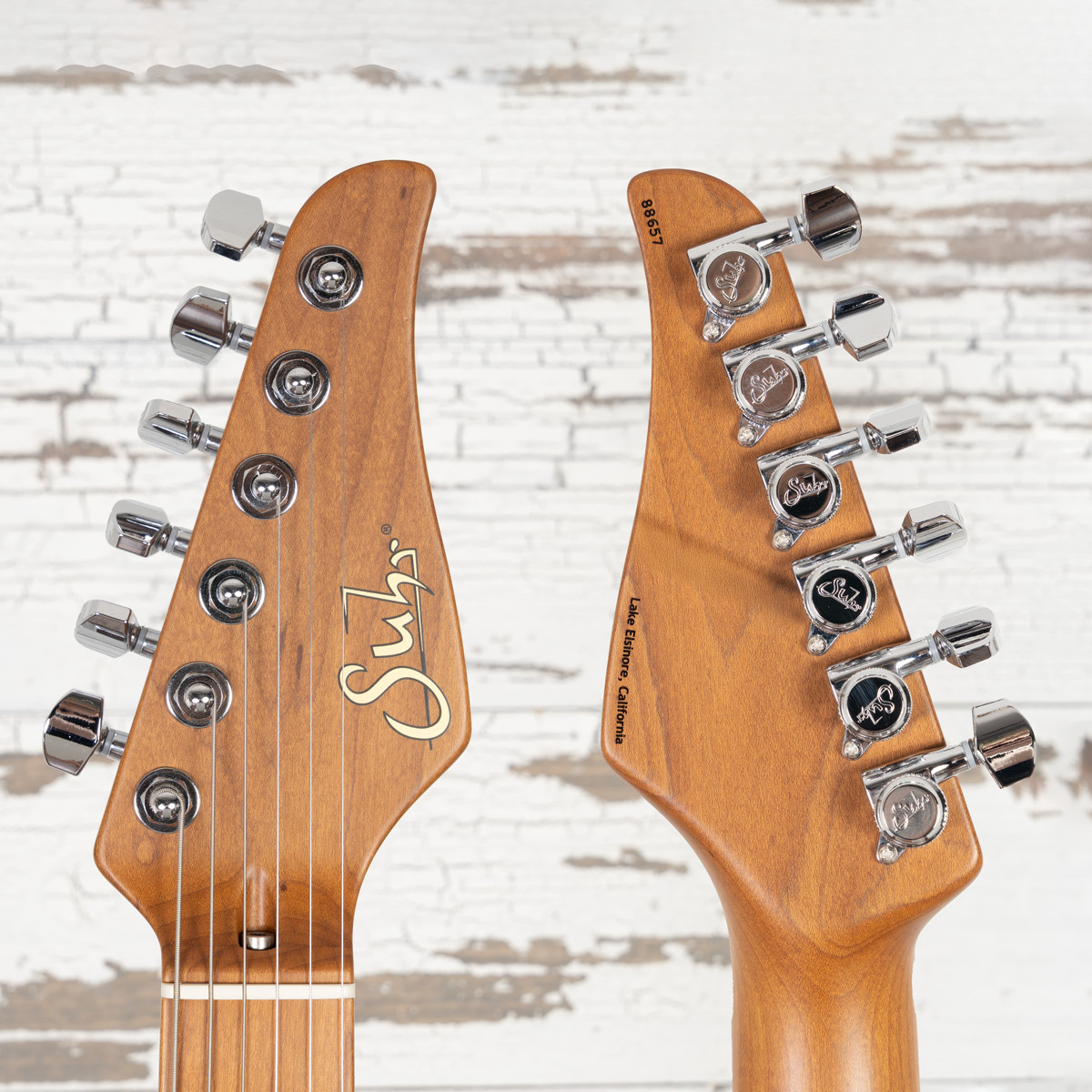 AGH | Suhr Standard Plus - Honey Amber Burst, Roasted Maple Neck