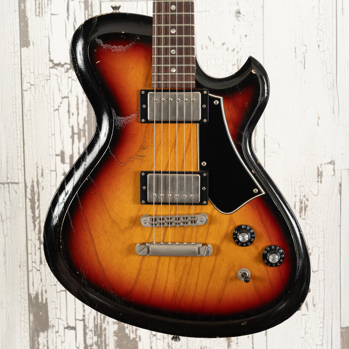 AGH | Novo Solus H2 - 3-Tone Burst, Light Aging