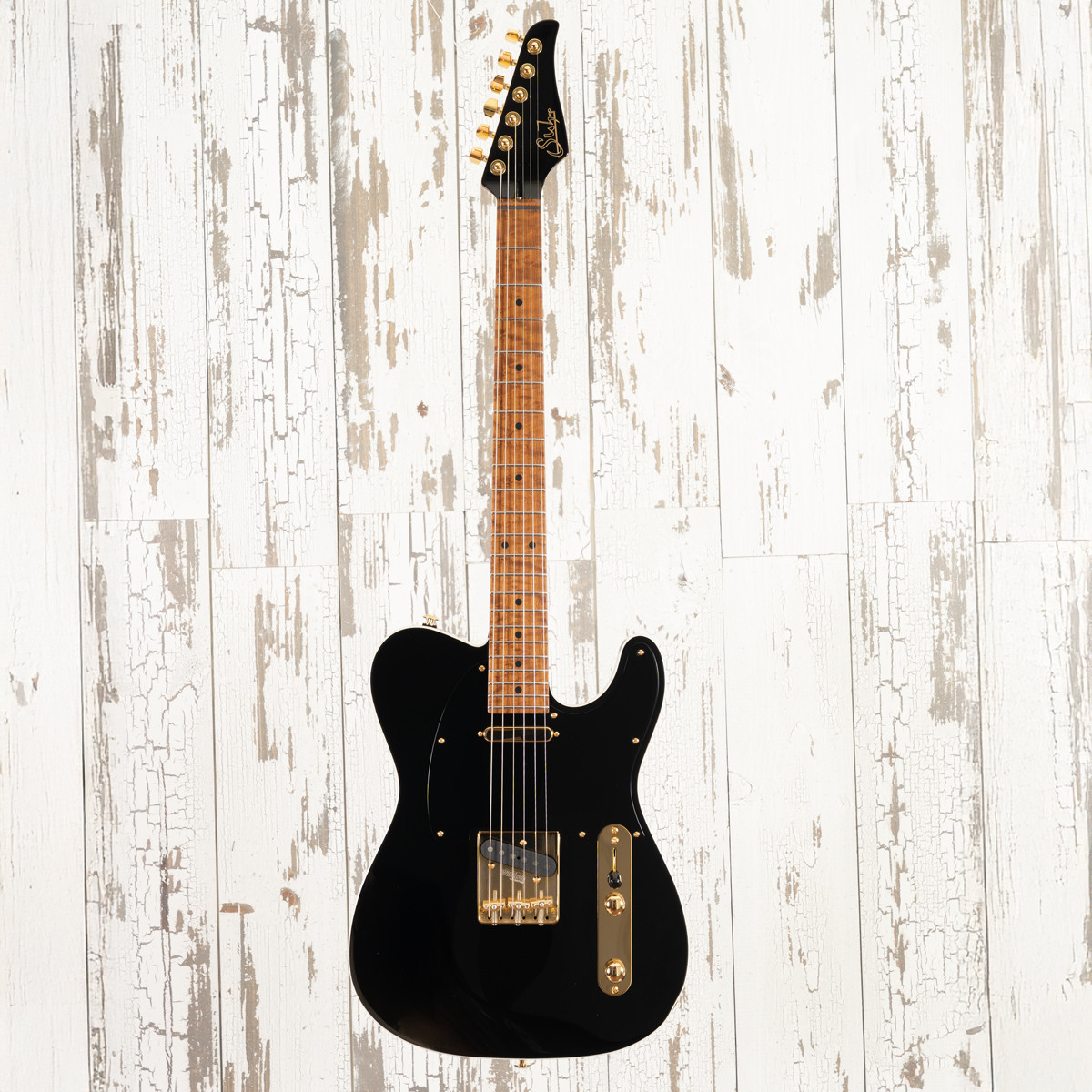 AGH | Suhr Mateus Asato Signature Classic T - Black