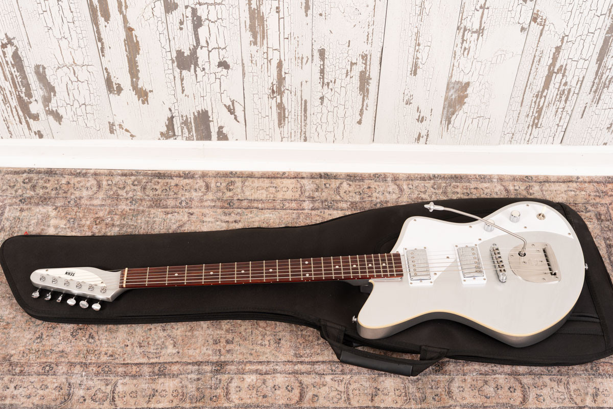 AGH | Jeff Senn by Eastwood Model 1 Baritone with Mastery Vibrato