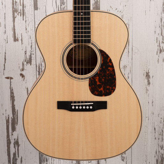Larrivee OM-03 - Mahogany Back and Sides
