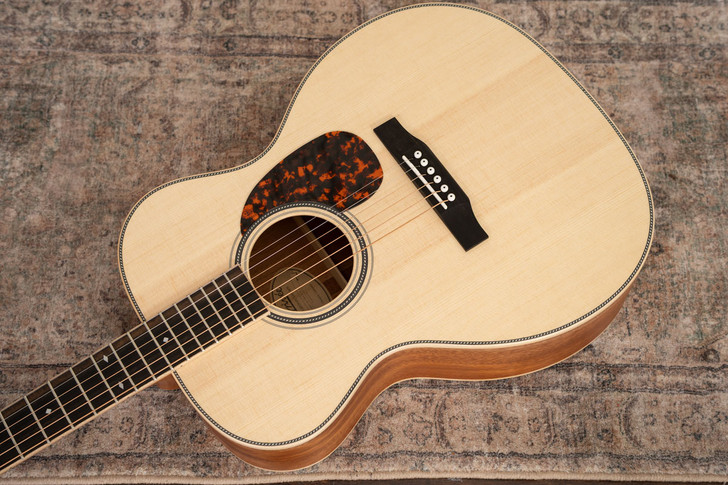 Larrivee OM-40 Mahogany
