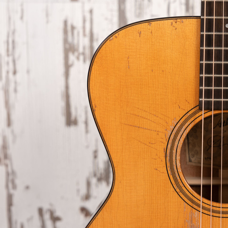 Atkin Essential OM - Baked Sitka Spruce Top, Heavy Aging
