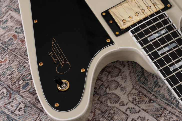 Kauer Banshee Deluxe - Antique White w/ White Binding  & Gold Hardware