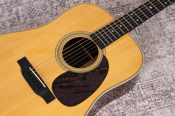 Martin D-28 (Used)