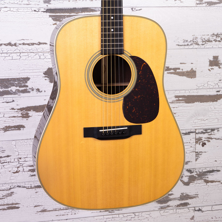 Martin D-28 (Used)