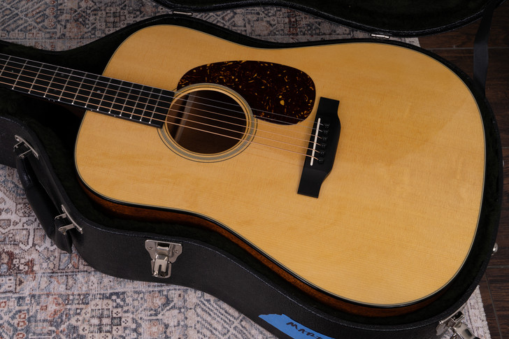 Martin D-18 (Used)