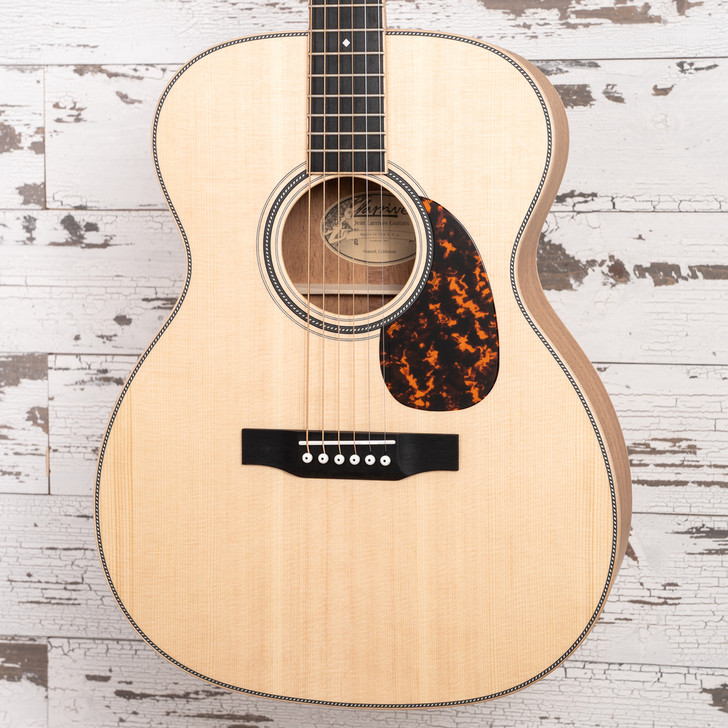 Larrivee OM-40 Mahogany Back and Sides (OM-40-MH-0)