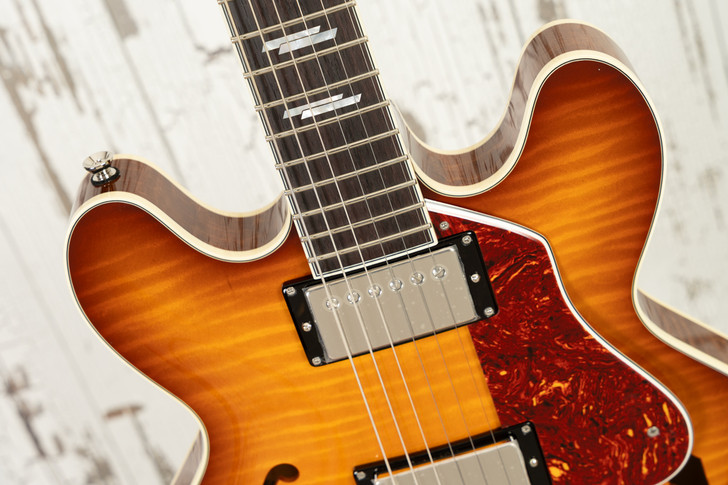 Collings I-35 LC Deluxe - Custom Sunburst w/ Throbak Pickups