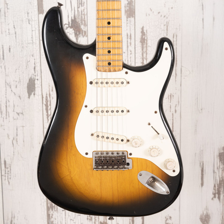 1955 Fender Stratocaster - 2-Tone Sunburst - Refinished (Vintage)