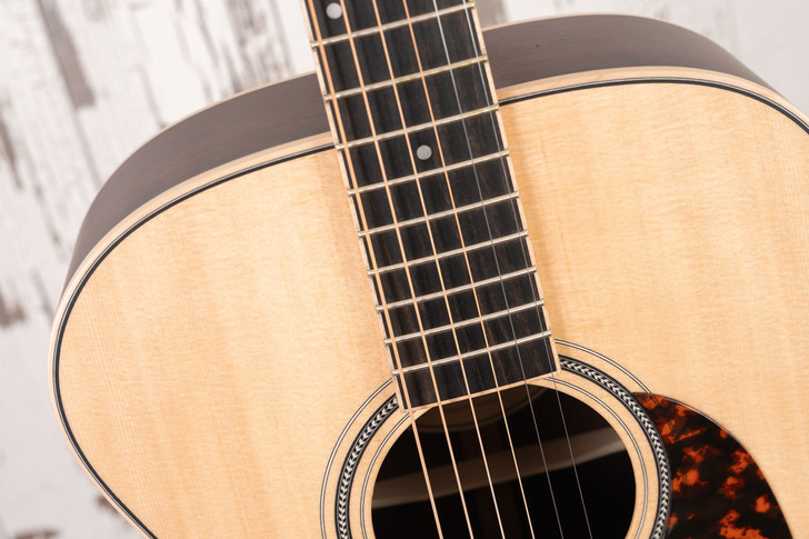 Larrivee OM-03R - Rosewood  Back and Sides