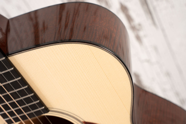 Collings OM1 A  - Adirondack Top, Figured Mahogany Back and Sides