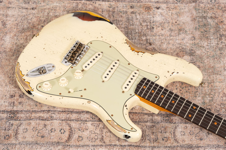 Fender Custom Shop '61 Stratocaster - Heavy Relic Vintage White over 3-Tone Sunburst (Used)