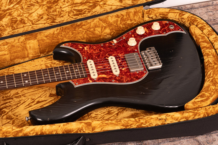 Novo Idris HHS - Bull Black