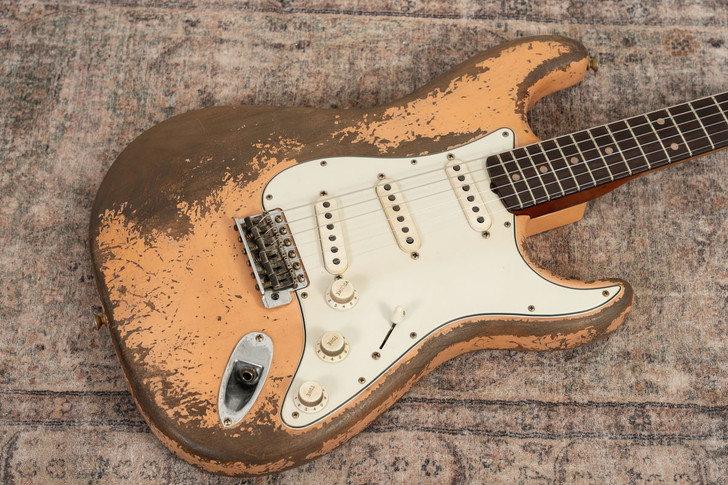 Fender Andy Hicks Masterbuilt 1962 Roasted Stratocaster Ultimate Relic - Shell PInk