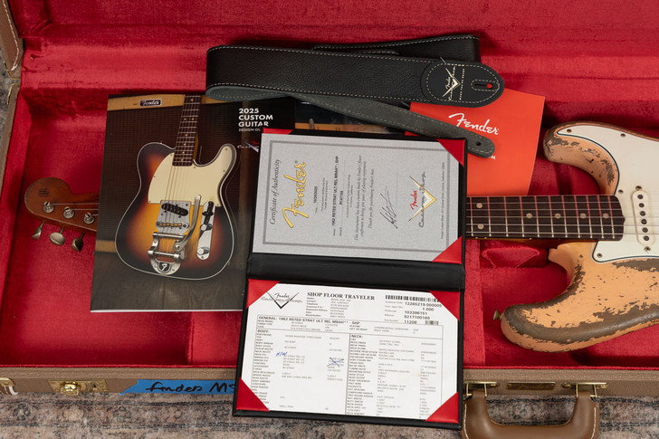 Fender Andy Hicks Masterbuilt 1962 Roasted Stratocaster Ultimate Relic - Shell PInk