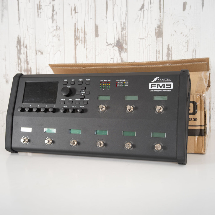 Fractal FM9 MkI Turbo Amp Modeler / FX Processor (Used)