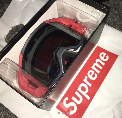 Supreme x Fox Racing Vue Goggles - Red Limited Edition