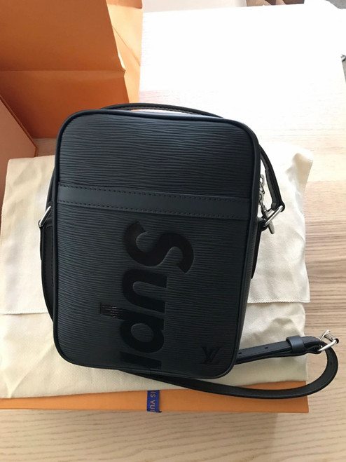 Louis Vuitton x Supreme Danube PM Messenger Bag M53431 – Deadstock Rare Large Size
