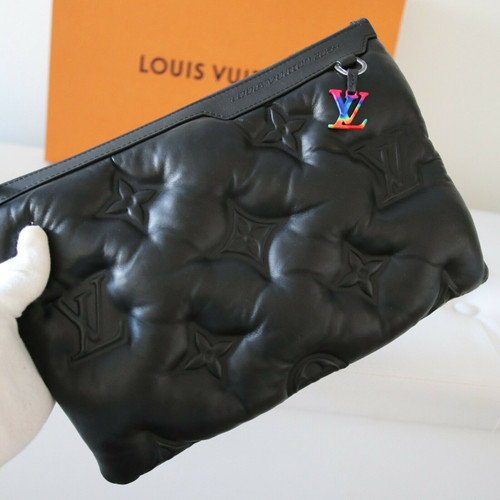RARE Louis Vuitton 2054 M68775 Clutch Pouch Monogram Leather Bag by Virgil Abloh – Brand New, Authentic, Limited Edition