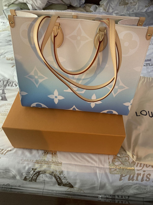 Louis Vuitton By the Pool OnTheGo GM Bag – Blue Large L | Model M57639 NEW!