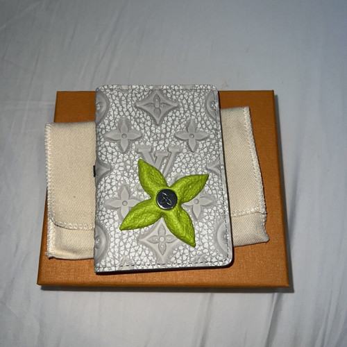 Louis Vuitton Pocket Organizer M81575 with green acrylic climbing hold