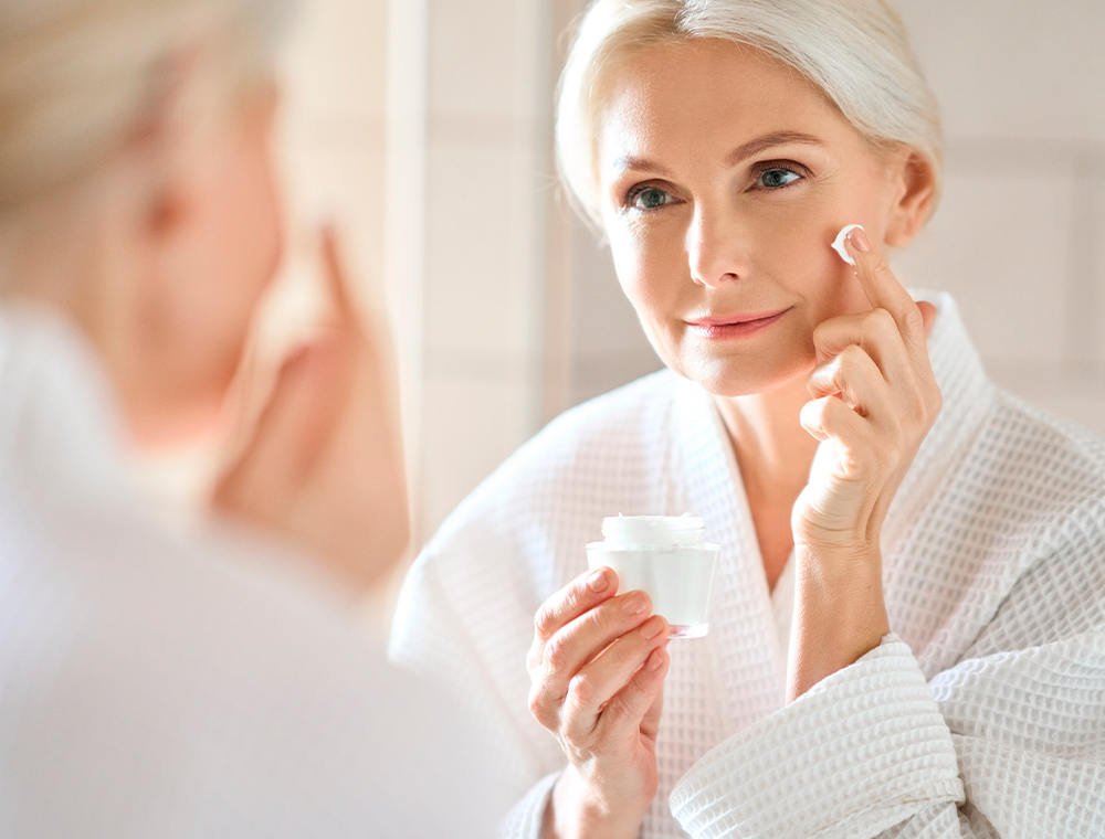 Dermocosmética antiedad para una piel más cuidada El paso