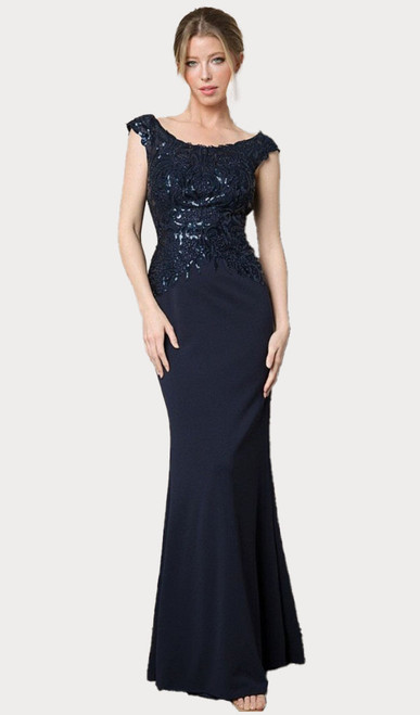 Elegant formal gown with lace application - Image 1 Elegant formal gown with lace application - Image 1
