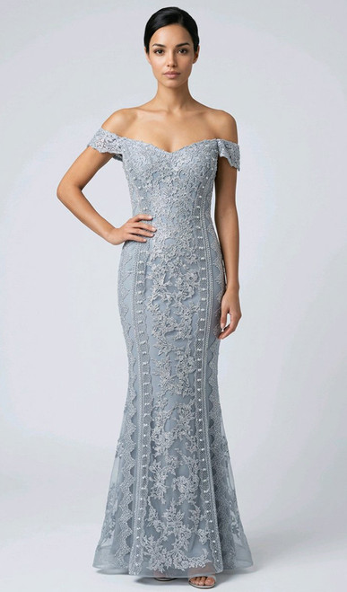 Flattering lace & pearl application red carpet gown - Image 1