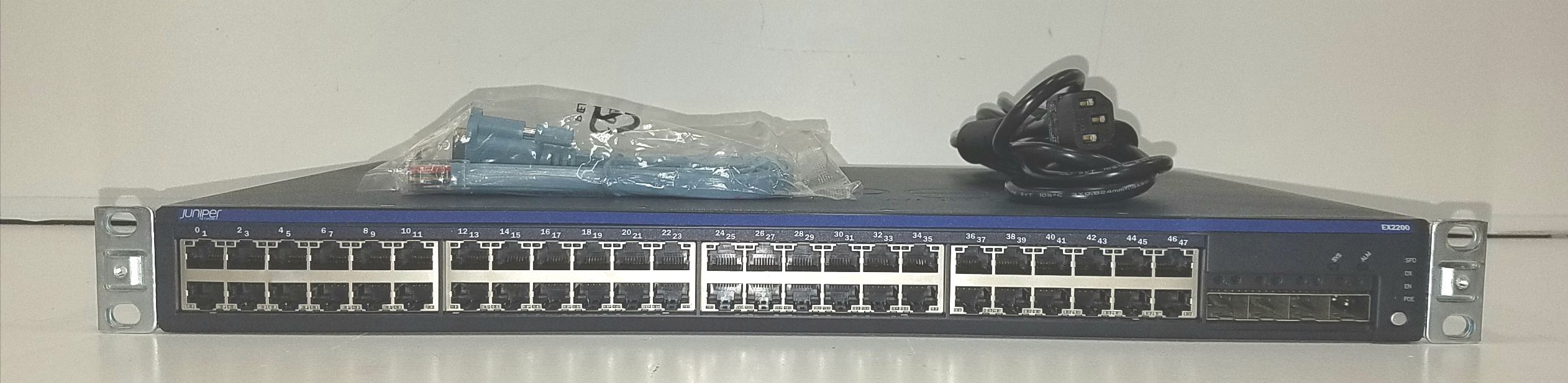 ex2200-48t-4g-ethernet-switch-juniper-networks-ex2200.jpg