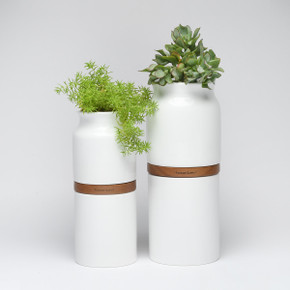 White Vega Vase Urn with Dark Wood, Small