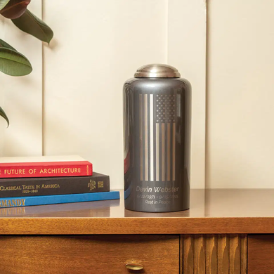 Eternal Essence Flag Gray, Large/Adult