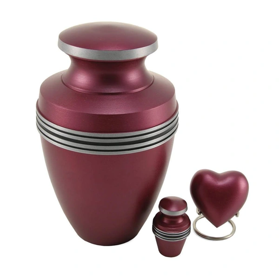 Grecian Magenta, Heart Keepsake