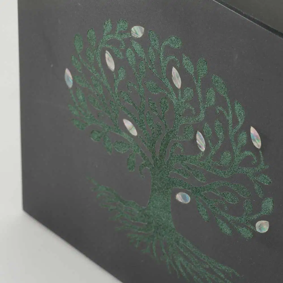Monumental Memorials Tree of Life Green Black, Large/Adult
