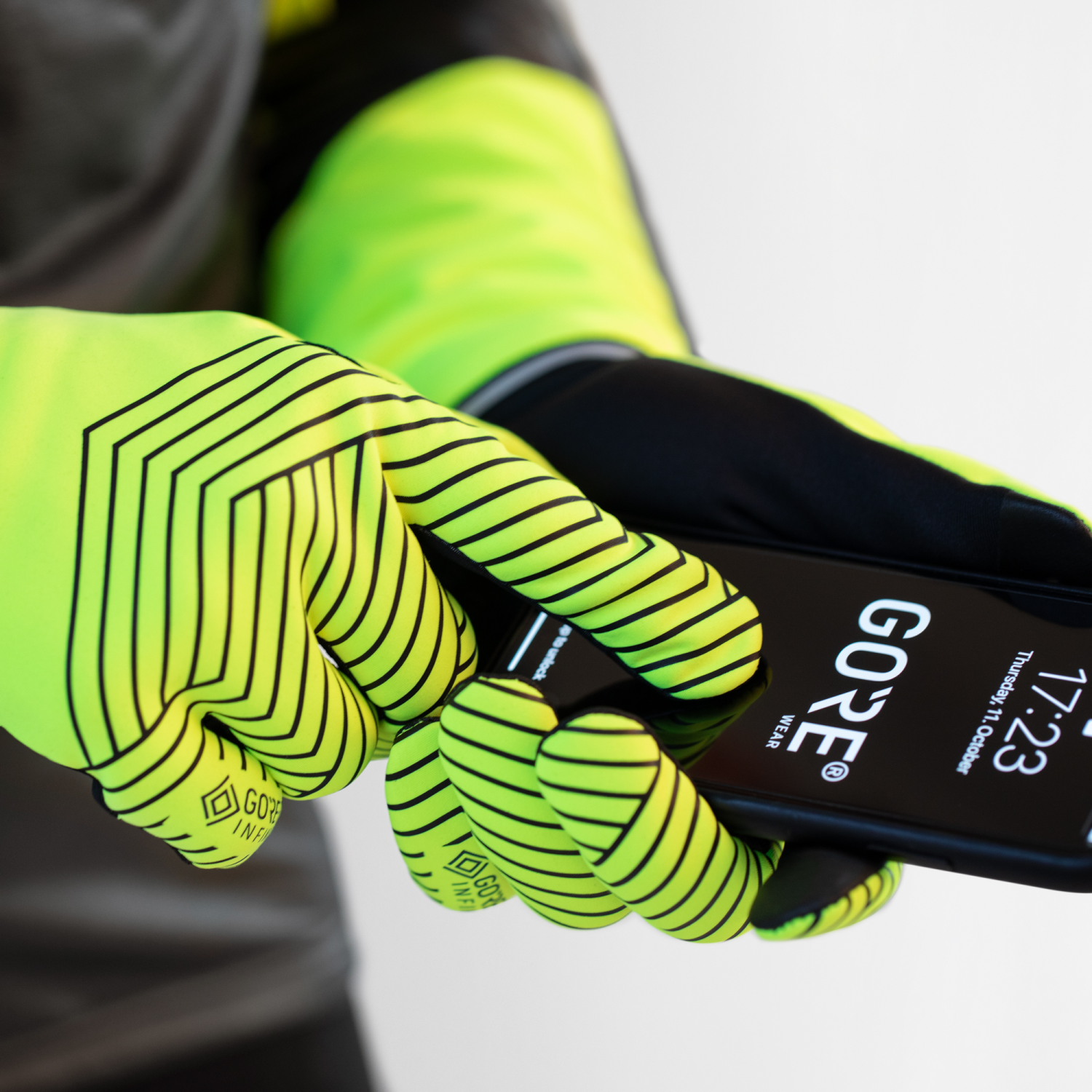 C3 WINDSTOPPER® Stretch Mid Gloves
