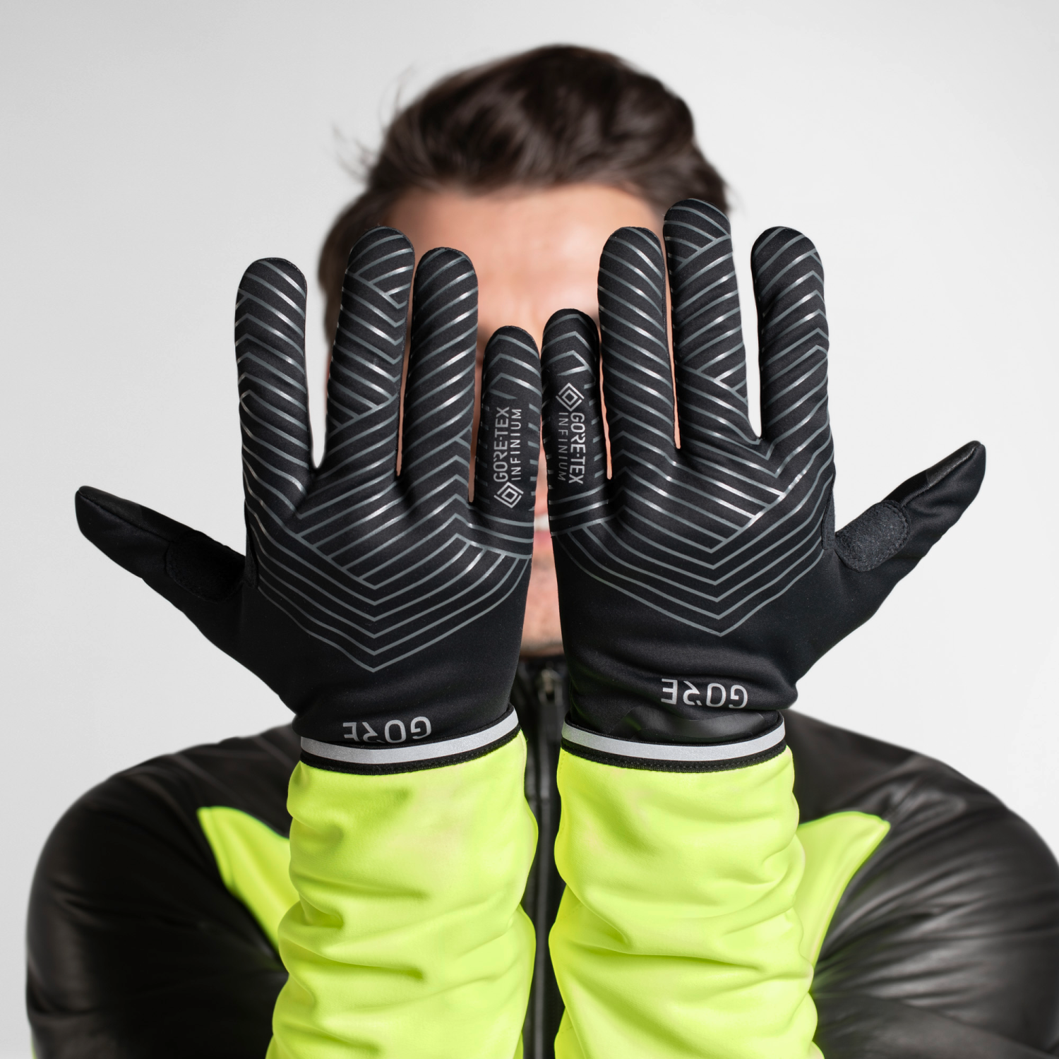 C3 WINDSTOPPER® Stretch Mid Gloves