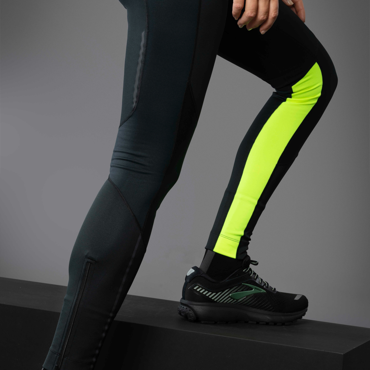 9908--Black / Neon Yellow