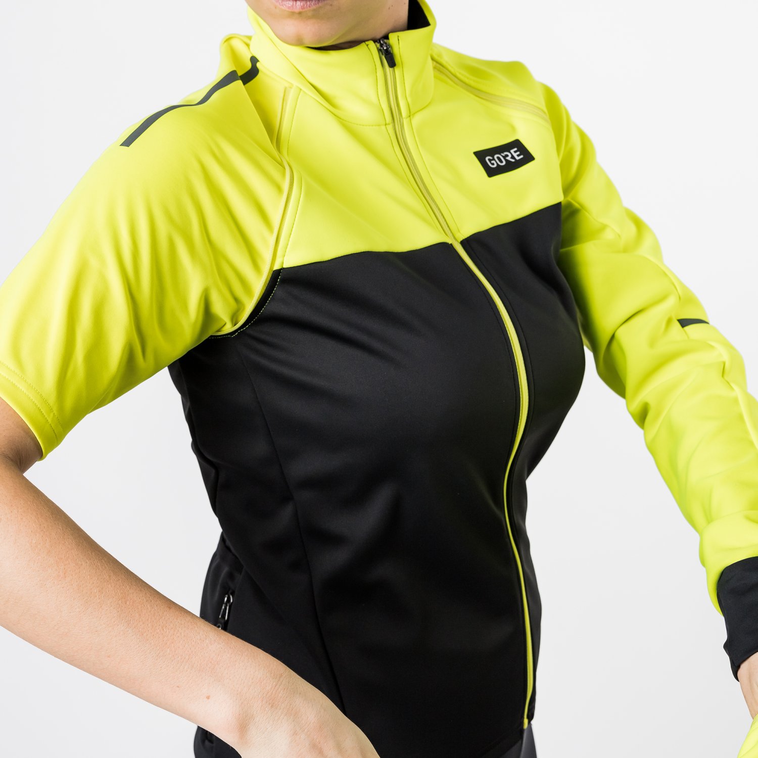 Phantom WINDSTOPPER® Jacket Womens | GOREWEAR US