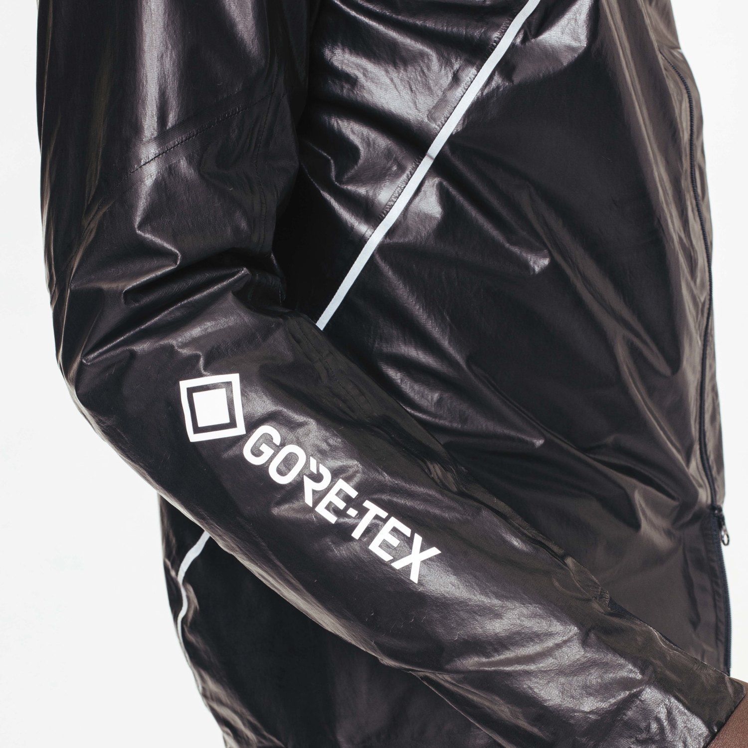 R7 GORE-TEX SHAKEDRY™ Trail Hooded 